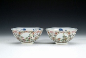 A pair of blue flower porcelain bowls