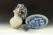 A set of four porcelain wares