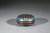 A CLOISONNE ENAMEL 'FLORAL' CIRCULAR BOX AND COVER