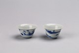 A PAIR OF BLUE AND WHITE CUPS